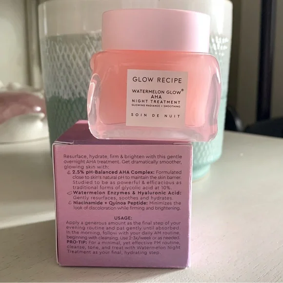 Glow Recipe
Watermelon Glow AHA Night Treatment - Picture 4 of 8